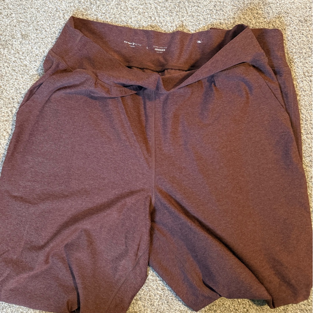 Old Navy burnt brown joggers